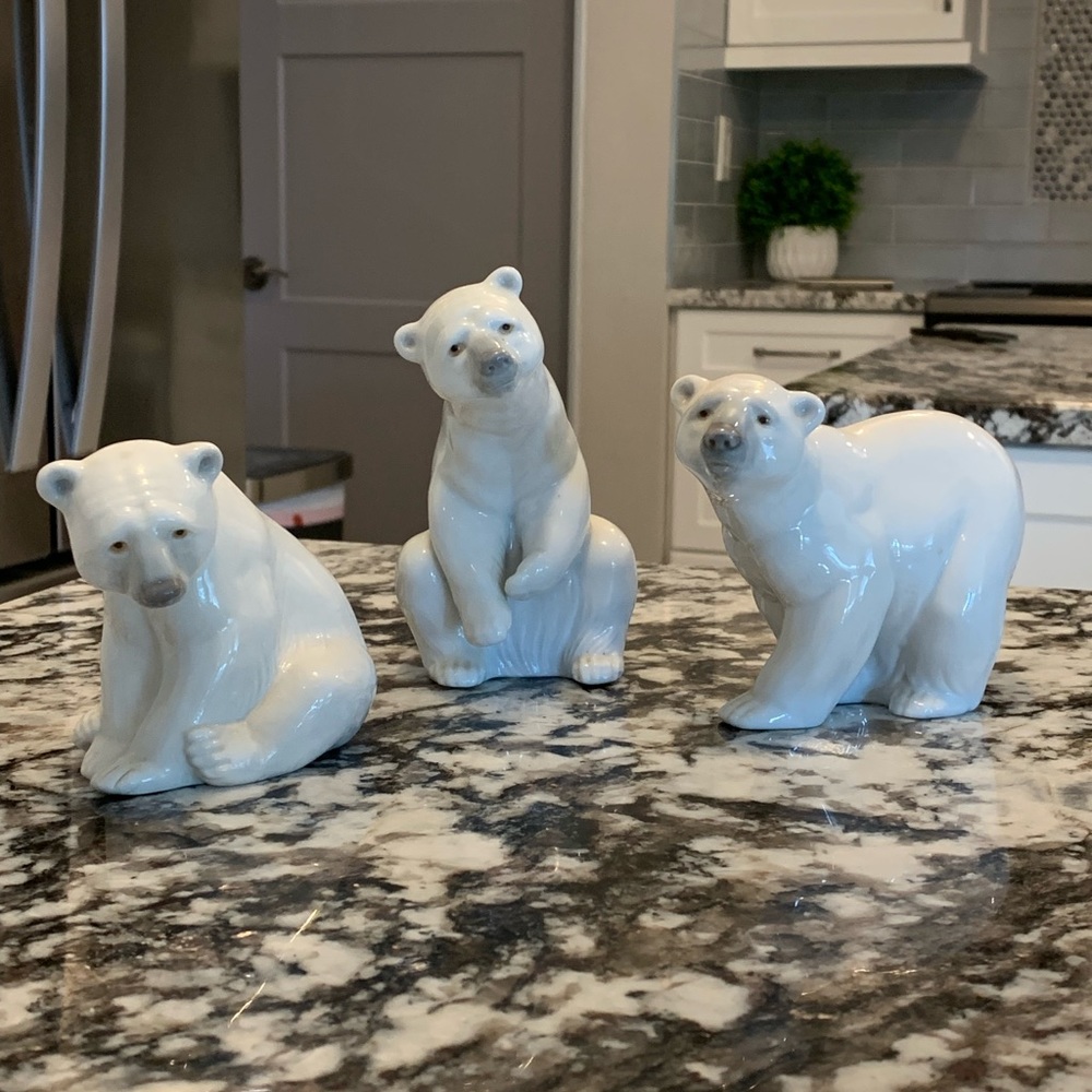 LLADRO Set of Three Polar Bears